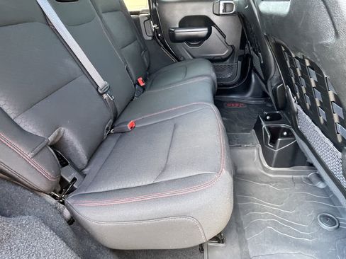 Used 2021 Jeep Wrangler Unlimited Rubicon image 15