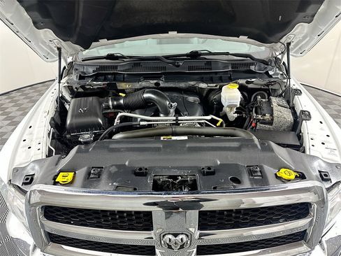 Used 2018 RAM 2500 Tradesman w/ Chrome Appearance Group image 25