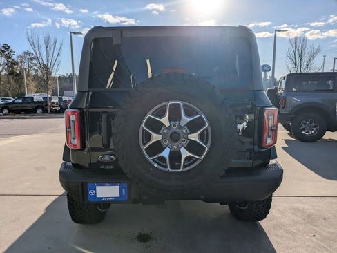 New 2025 Ford Bronco Badlands image 5