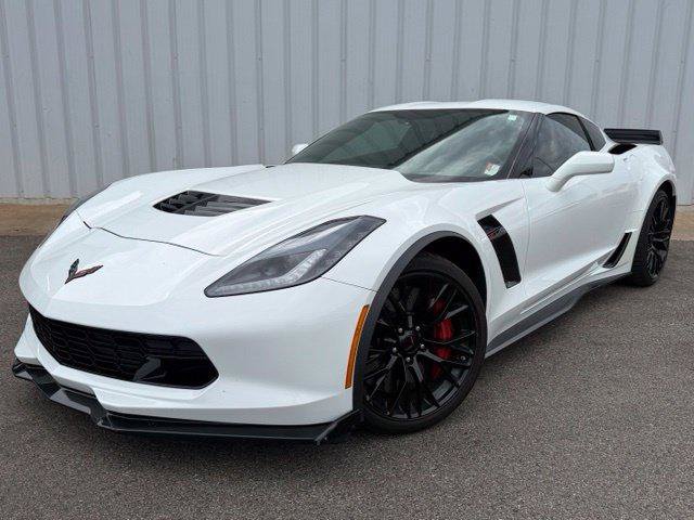 Used 2018 Chevrolet Corvette Z06 w/ Z07 Performance Package RWD image 1