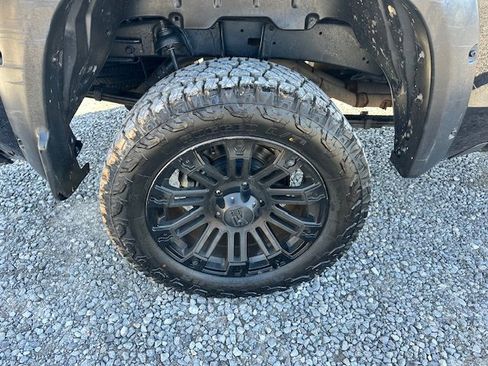 Used 2014 Toyota Tundra 1794 Edition image 15