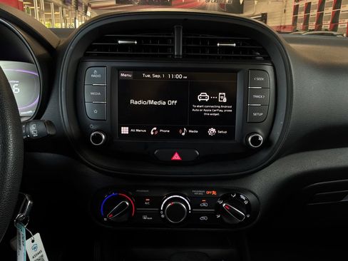Used 2025 Kia Soul FWD image 26