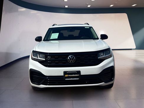 Used 2023 Volkswagen Atlas SEL R-Line AWD/4WD image 8
