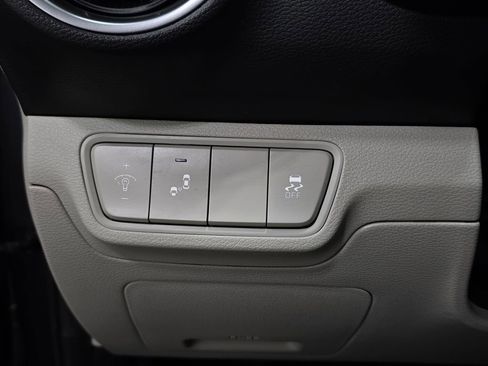 Used 2023 Kia Forte LXS w/ LXS Technology Package image 26