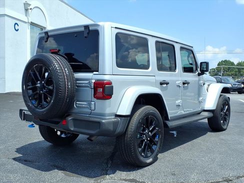 Certified 2023 Jeep Wrangler Unlimited Sahara AWD/4WD image 28
