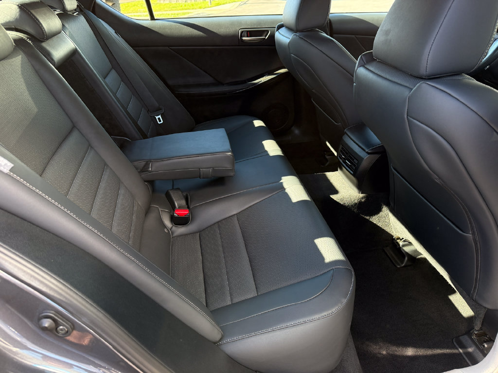 Used 2024 Lexus IS 350 F Sport w/ Navigation Package AWD/4WD image 17