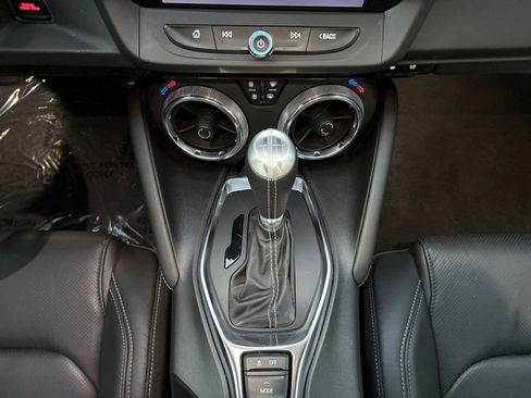 Used 2022 Chevrolet Camaro LT image 12