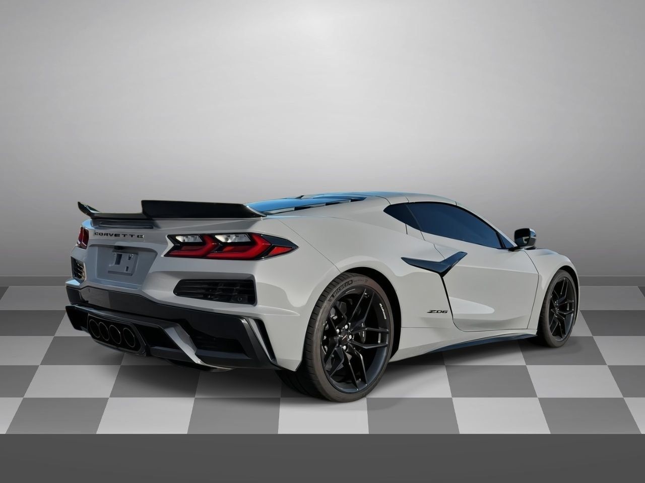 Used 2025 Chevrolet Corvette Z06 w/ Stealth Interior Trim Package RWD image 6