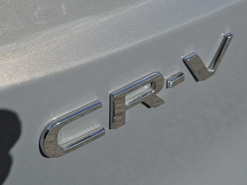 Used 2025 Honda CR-V LX image 11