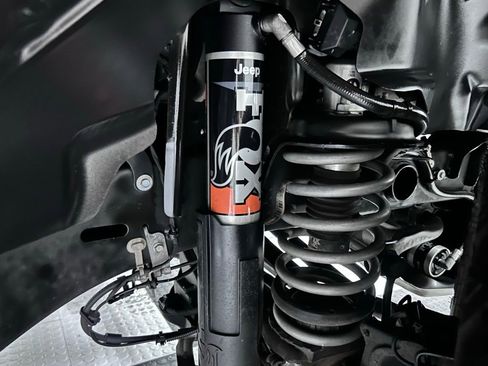 Used 2020 Jeep Gladiator Mojave image 37