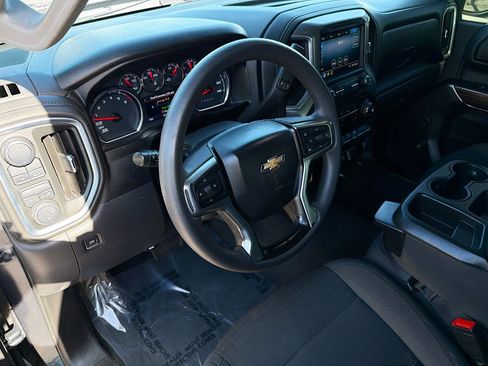 Used 2020 Chevrolet Silverado 1500 LT image 25