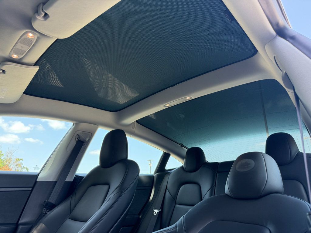Used 2020 Tesla Model 3 Standard Range RWD image 24