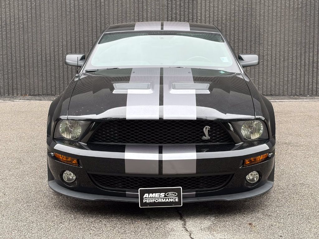 Used 2007 Ford Mustang Shelby GT500 RWD image 3