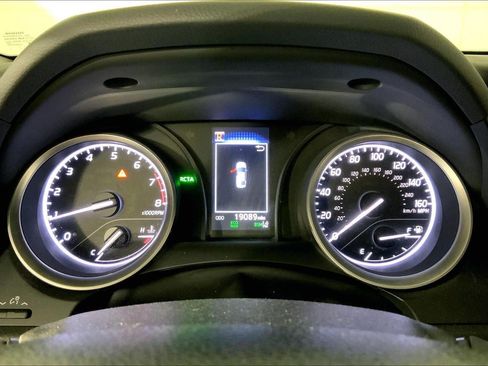 Used 2024 Toyota Camry LE w/ Convenience Package FWD image 20
