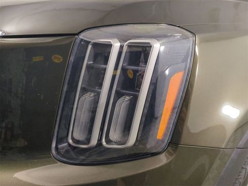 Used 2023 Kia Telluride SX image 10