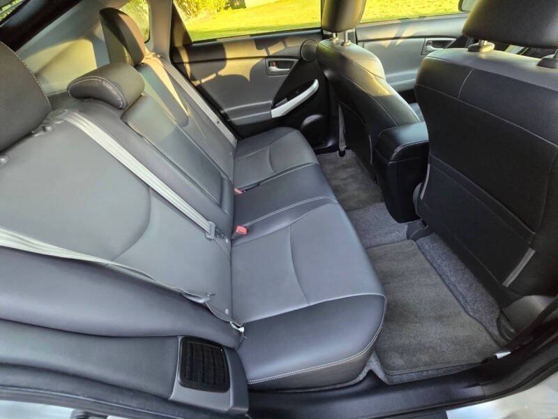 Used 2012 Toyota Prius Four w/ Deluxe Solar Roof Pkg FWD image 15