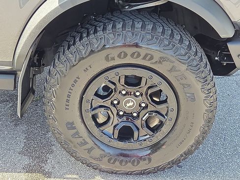 Certified 2023 Ford Bronco Wildtrak AWD/4WD image 7