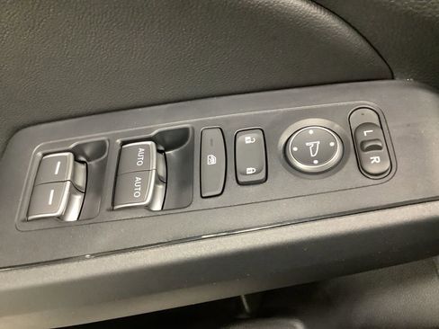 Used 2024 Honda Civic EX-L image 20