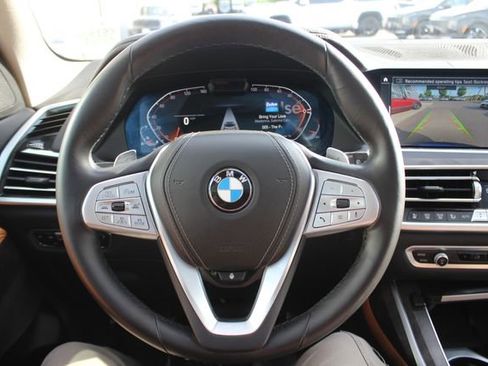 Used 2022 BMW X7 xDrive40i w/ Premium Package AWD/4WD image 13