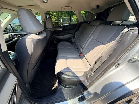 Used 2022 Subaru Outback Limited w/ Popular Package #2 AWD/4WD image 40