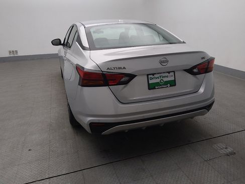 Used 2024 Nissan Altima 2.5 SV image 6