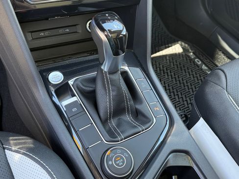 New 2026 Volkswagen Taos SEL AWD/4WD image 20