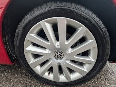 Used 2008 Volkswagen Beetle SE image 20