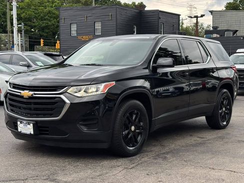 Used 2019 Chevrolet Traverse LS FWD image 4