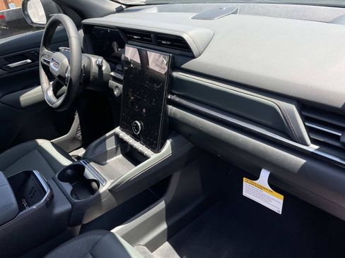 New 2026 GMC Terrain AT4 w/ Technology Package II AWD/4WD image 29