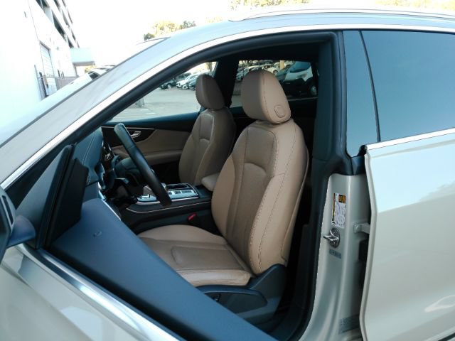 Used 2023 Audi Q8 Premium Plus w/ Premium Plus Package AWD/4WD image 14