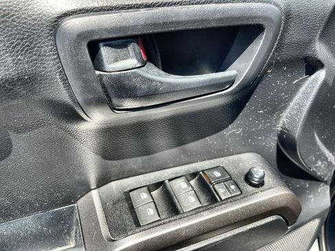 Used 2019 Toyota Tacoma SR5 AWD/4WD image 20