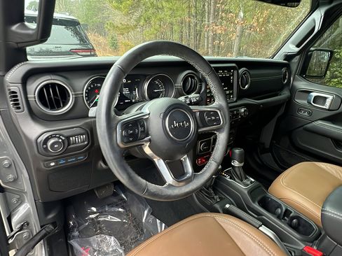 Used 2022 Jeep Wrangler Unlimited Rubicon 4xe w/ Steel Bumper Group image 22