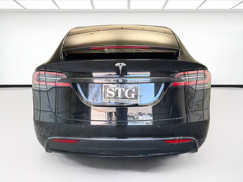 Used 2018 Tesla Model X AWD/4WD image 10