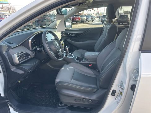 Certified 2025 Subaru Outback Onyx Edition XT image 9