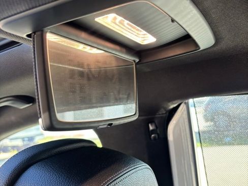 Used 2019 BMW 740i image 17