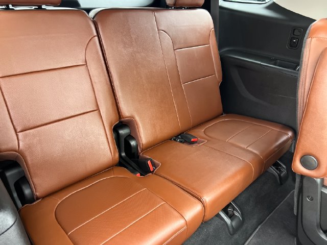 Certified 2018 Chevrolet Traverse High Country AWD/4WD image 18