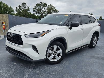 Used 2021 Toyota Highlander L