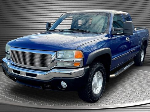 Used 2004 GMC Sierra 1500 SLE w/ Light Duty Power Package AWD/4WD image 3