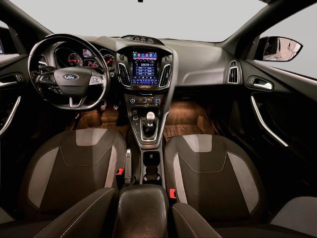 Used 2017 Ford Focus ST FWD image 14