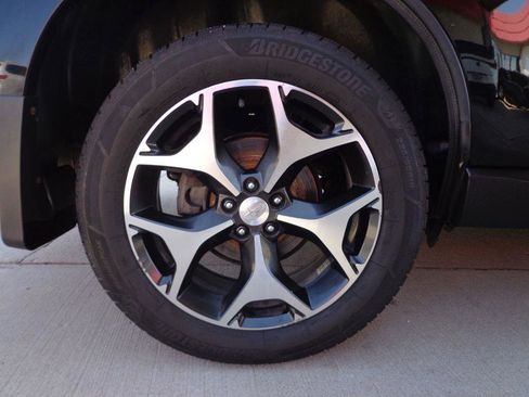 Used 2015 Subaru Forester 2.0XT Touring image 10