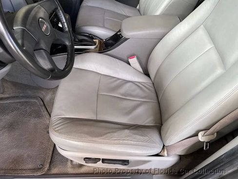 Used 2007 GMC Envoy SLE image 35