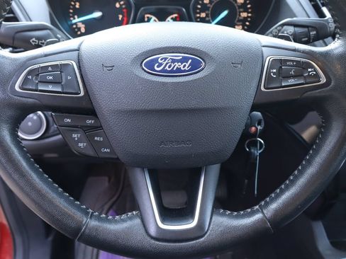 Used 2018 Ford Escape SE w/ SE Sport Appearance Package AWD/4WD image 11