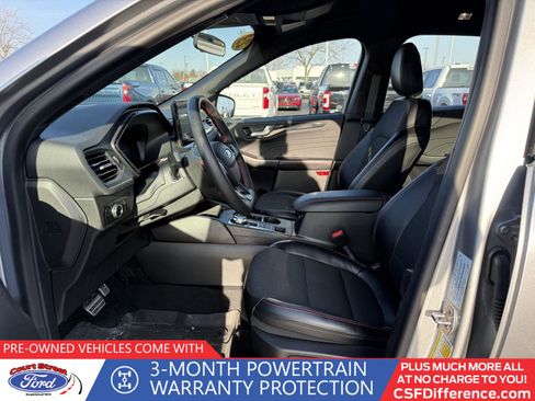 Used 2023 Ford Escape ST-Line w/ Tech Pack #1 image 9