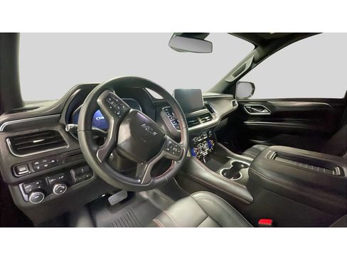 Used 2024 Chevrolet Suburban RST w/ Sport Performance Package AWD/4WD image 11