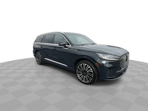 Used 2025 Lincoln Aviator Black Label image 2