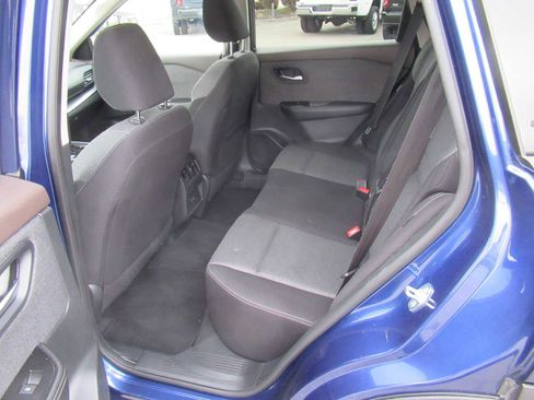 Used 2023 Nissan Rogue SV image 37