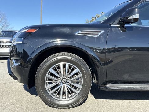 Used 2023 Nissan Armada SL image 9