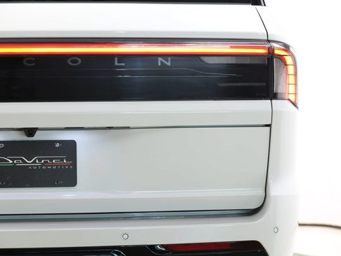 Used 2025 Lincoln Navigator Reserve AWD/4WD image 76