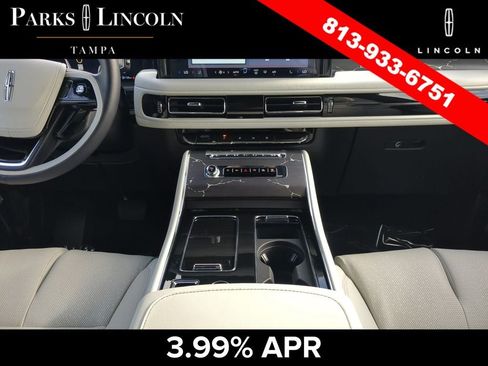 Certified 2025 Lincoln Aviator Black Label w/ Jet Appearance Package AWD/4WD image 13