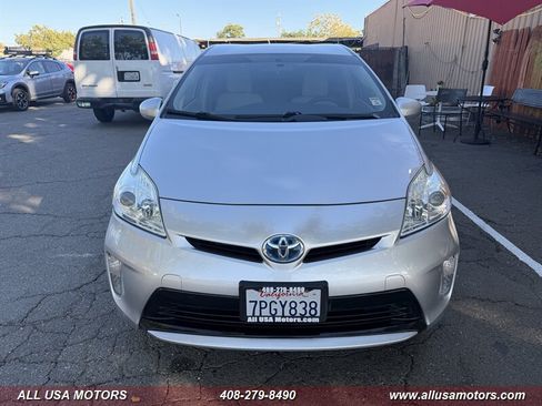 Used 2015 Toyota Prius Two FWD image 4